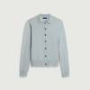 SOEUR es una marca francesa de moda femenina que combina elegancia, sencillez y un estilo contemporáneo