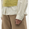 SAMSOE SAMSOE marca de moda escandinava con un diseño contemporáneo y minimalista.
