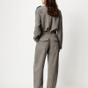 SESSÚN marca francesa de ropa de mujer con un estilo casual, femenino y minimal