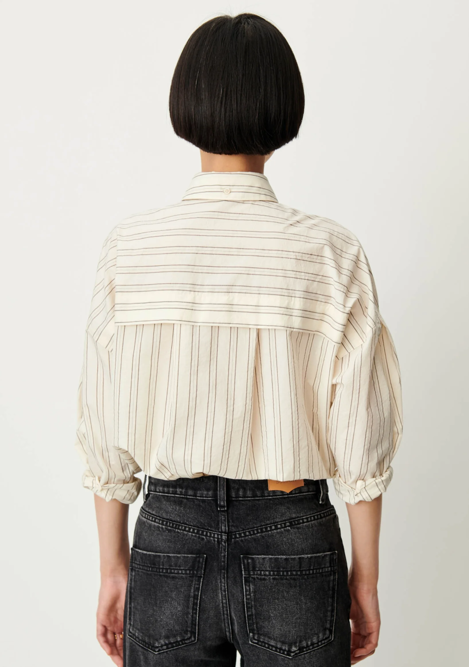 SESSÚN marca francesa de ropa de mujer con un estilo casual, femenino y minimal