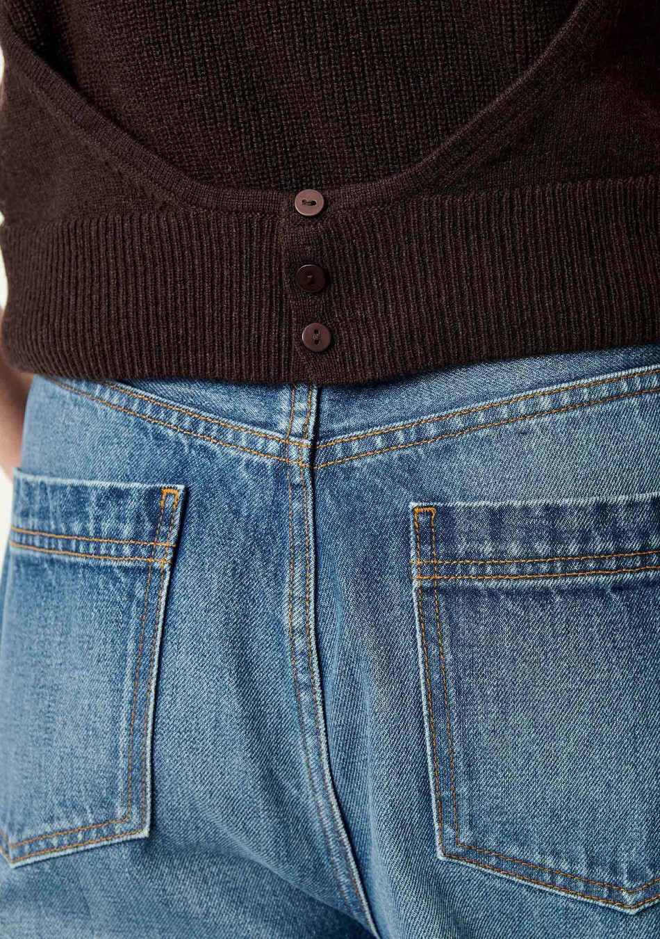 SESSÚN marca francesa de ropa de mujer con un estilo casual, femenino y minimal