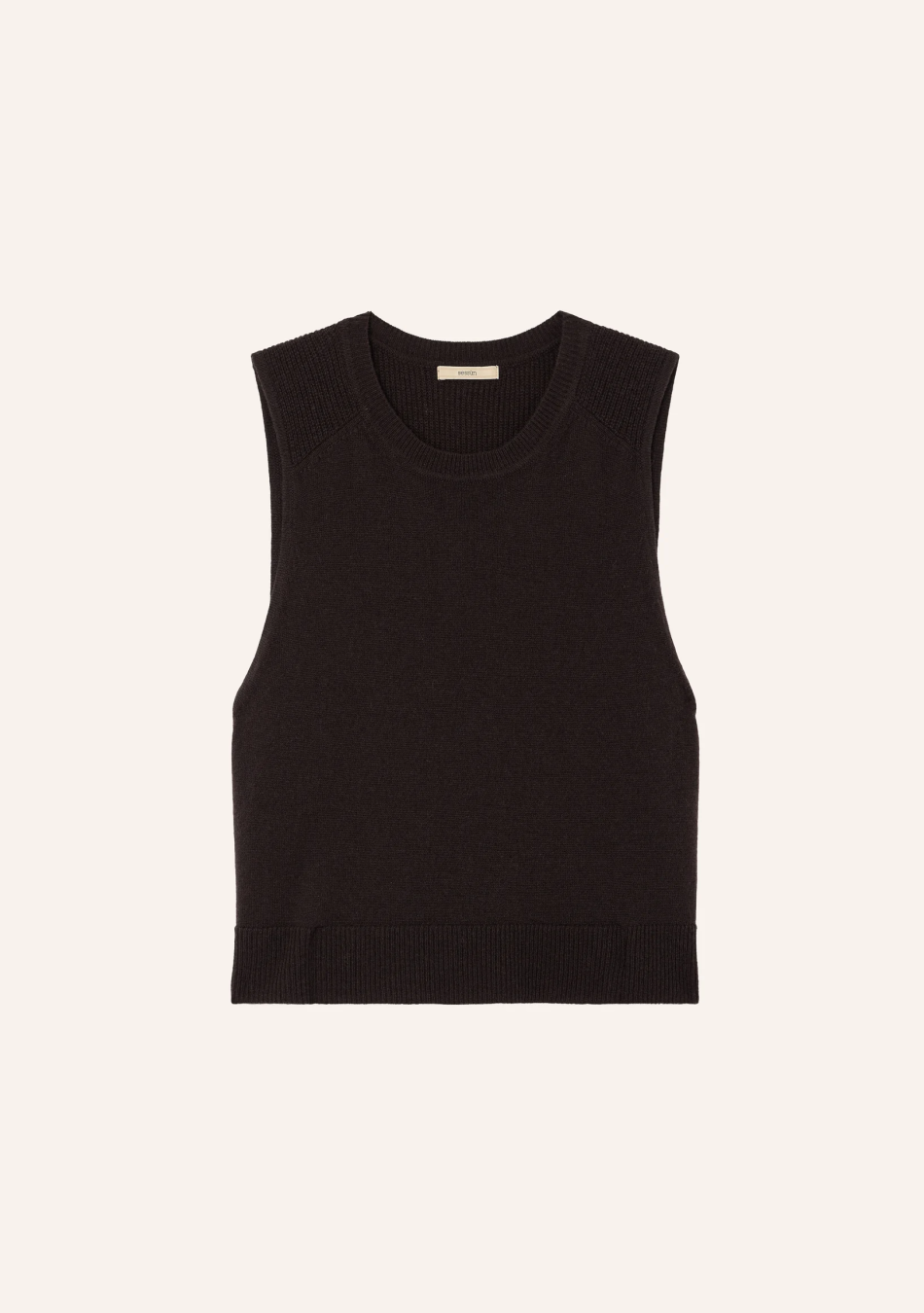 SESSÚN marca francesa de ropa de mujer con un estilo casual, femenino y minimal