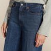 LAB DIP, una marca de moda femenina que combina estilo contemporáneo, inspiración urbana y diseños fáciles de llevar