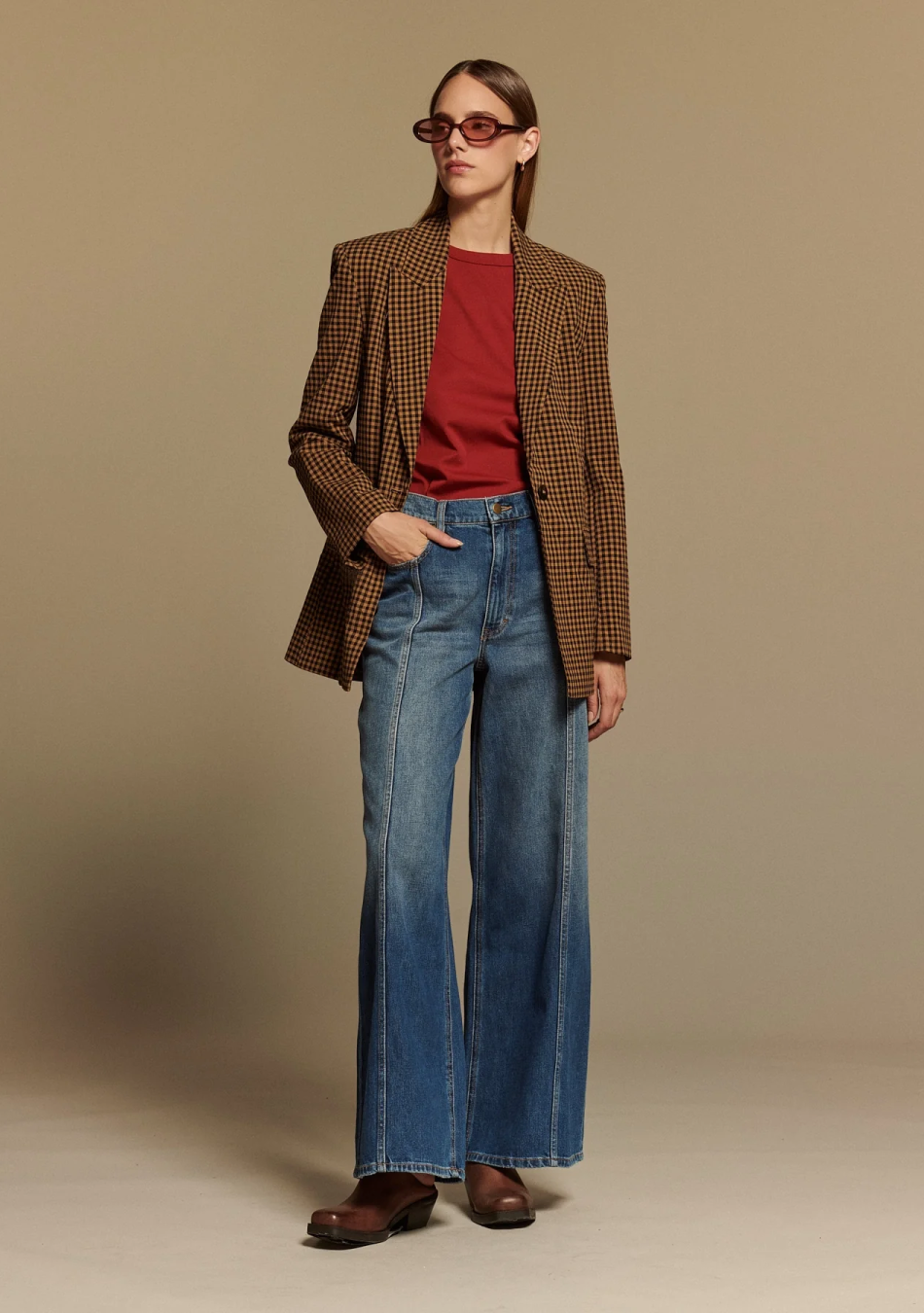 LAB DIP, una marca de moda femenina que combina estilo contemporáneo, inspiración urbana y diseños fáciles de llevar