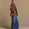 LAB DIP, una marca de moda femenina que combina estilo contemporáneo, inspiración urbana y diseños fáciles de llevar
