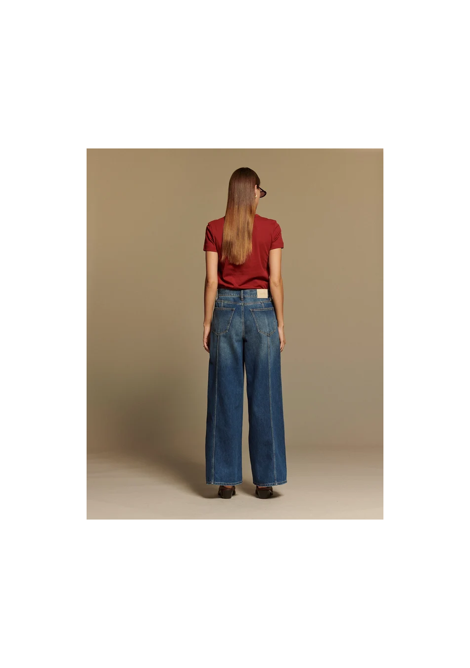 LAB DIP, una marca de moda femenina que combina estilo contemporáneo, inspiración urbana y diseños fáciles de llevar