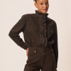 DES PETITS HAUTS marca que refleja la esencia del estilo parisino: femenino, delicado y atemporal.  Destaca por su diseño cuidad