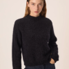DES PETITS HAUTS marca que refleja la esencia del estilo parisino: femenino, delicado y atemporal.  Destaca por su diseño cuidad