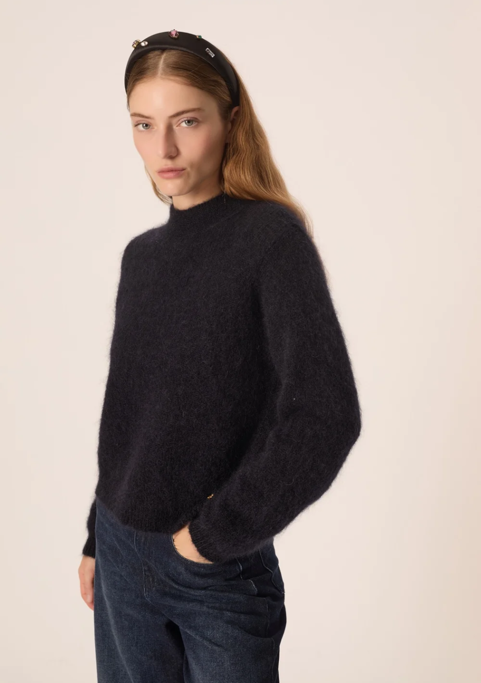 DES PETITS HAUTS marca que refleja la esencia del estilo parisino: femenino, delicado y atemporal.  Destaca por su diseño cuidad