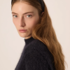 DES PETITS HAUTS marca que refleja la esencia del estilo parisino: femenino, delicado y atemporal.  Destaca por su diseño cuidad