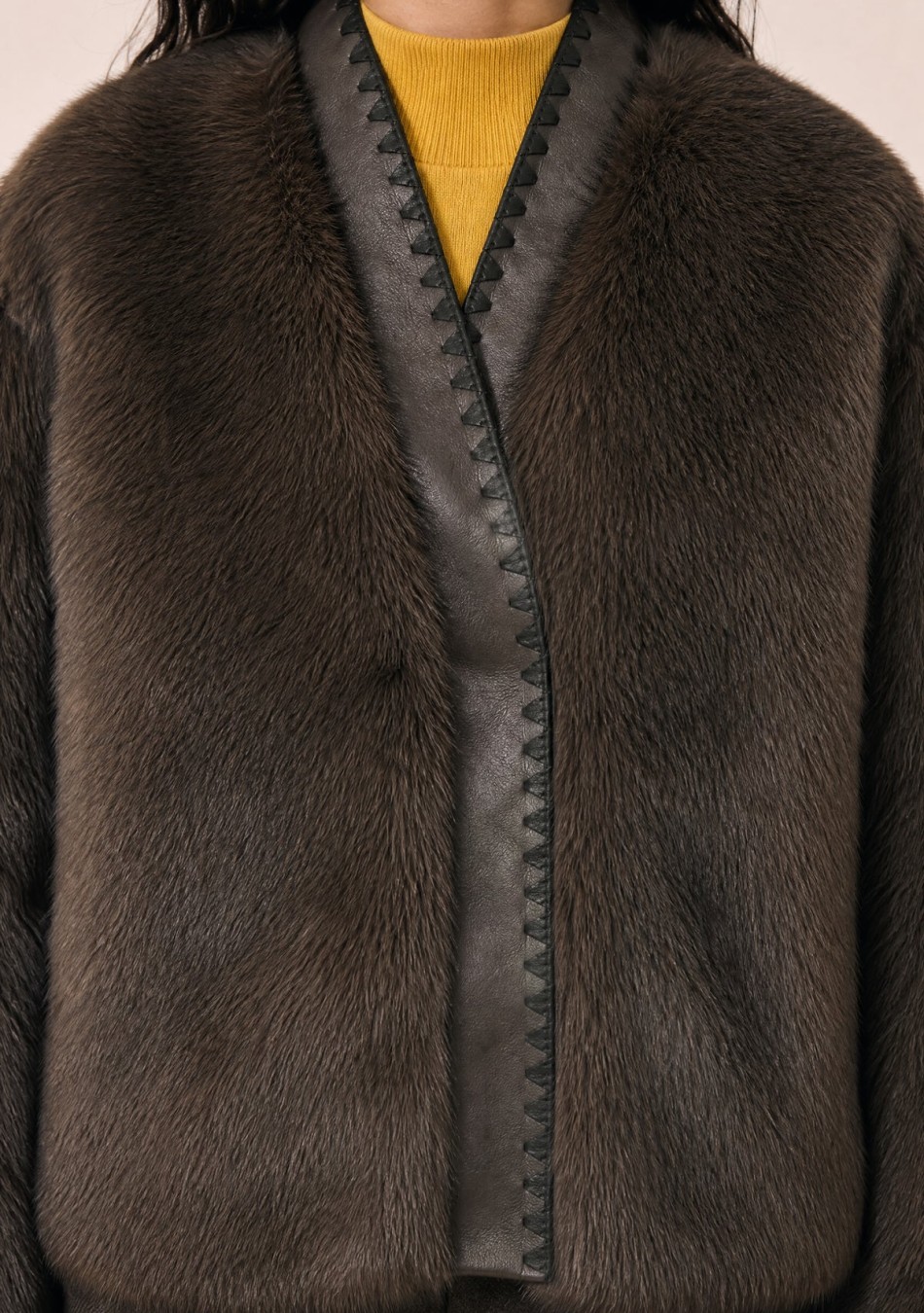 LEON6HARPER marca francesa de ropa de mujer  con algodones orgánico y de estilo casual y dinámico