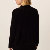 DES PETITS HAUTS marca que refleja la esencia del estilo parisino: femenino, delicado y atemporal.  Destaca por su diseño cuidad