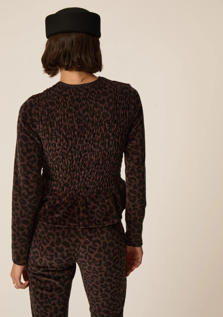 DES PETITS HAUTS marca que refleja la esencia del estilo parisino: femenino, delicado y atemporal.  Destaca por su diseño cuidad