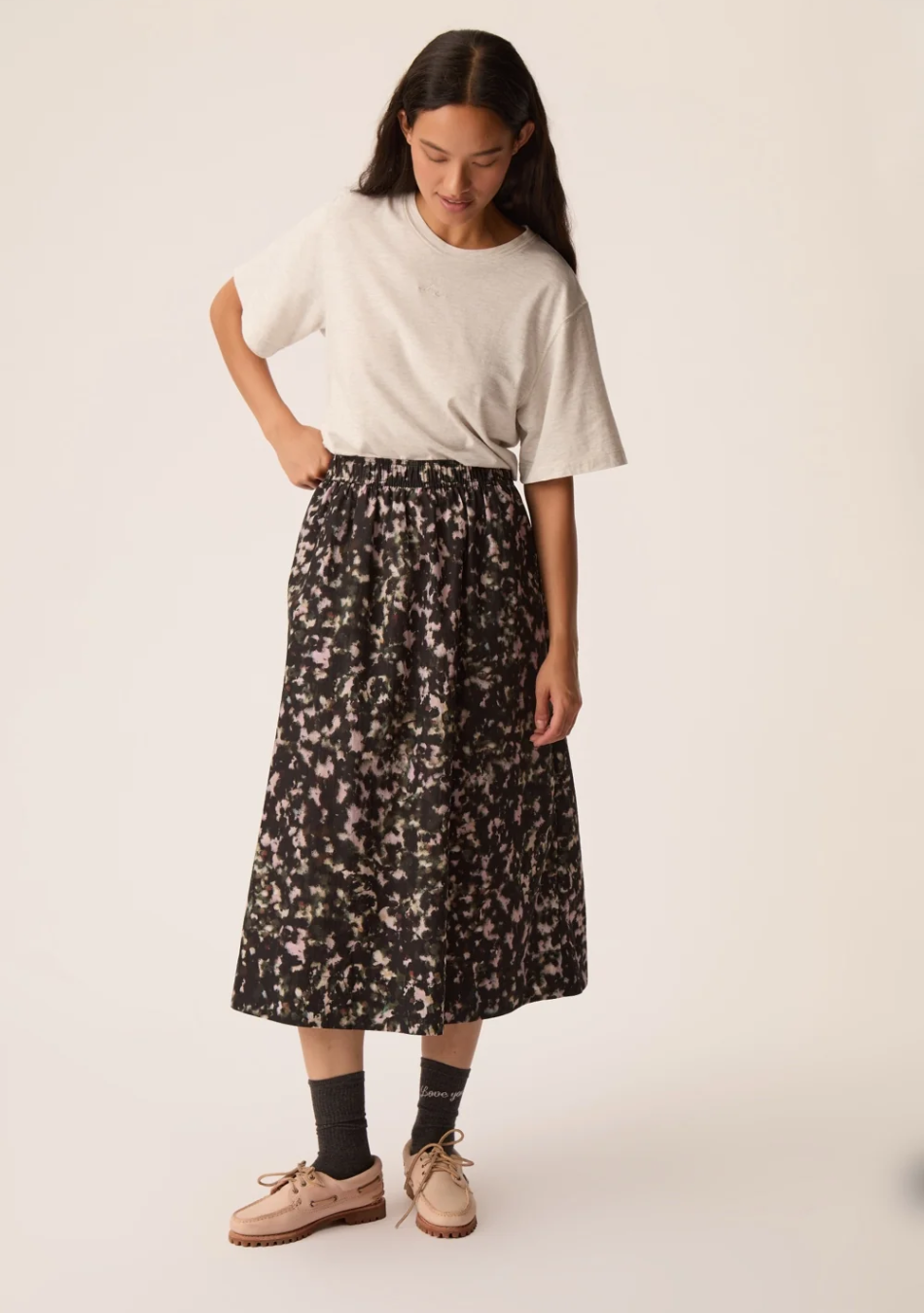 DES PETITS HAUTS marca que refleja la esencia del estilo parisino: femenino, delicado y atemporal.  Destaca por su diseño cuidad