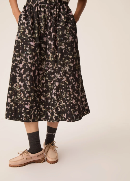 DES PETITS HAUTS marca que refleja la esencia del estilo parisino: femenino, delicado y atemporal.  Destaca por su diseño cuidad 2