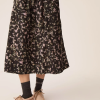 DES PETITS HAUTS marca que refleja la esencia del estilo parisino: femenino, delicado y atemporal.  Destaca por su diseño cuidad