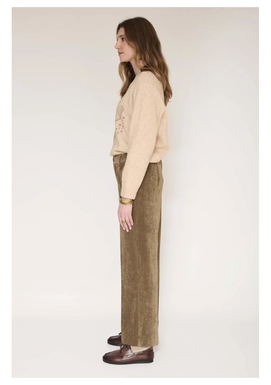 MKT es una marca que combina estilo urbano, comodidad y tendencia. Diseños versátiles para cualquier ocasión. Calidad, actitud y