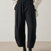 SOEUR es una marca francesa de moda femenina que combina elegancia, sencillez y un estilo contemporáneo