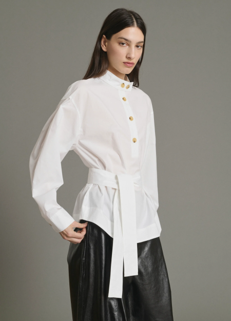 SOEUR es una marca francesa de moda femenina que combina elegancia, sencillez y un estilo contemporáneo 2