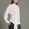 SOEUR es una marca francesa de moda femenina que combina elegancia, sencillez y un estilo contemporáneo