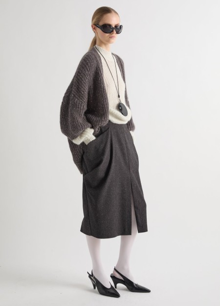MMEIMEIJ marca de prendas elegantes, femeninas y fabricadas con tejidos de alta calidad que combinan diseño italiano, comodidad