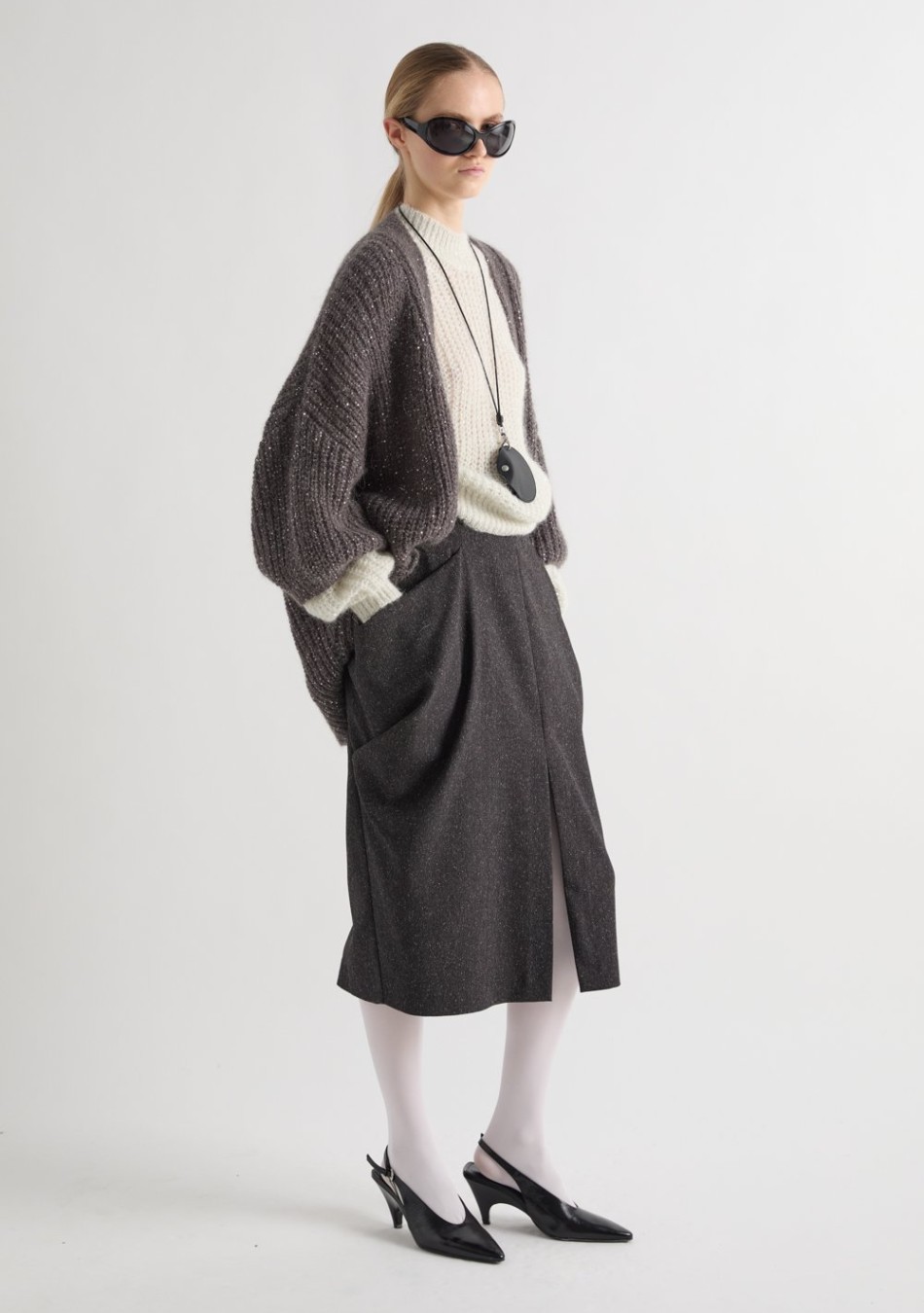 MMEIMEIJ marca de prendas elegantes, femeninas y fabricadas con tejidos de alta calidad que combinan diseño italiano, comodidad