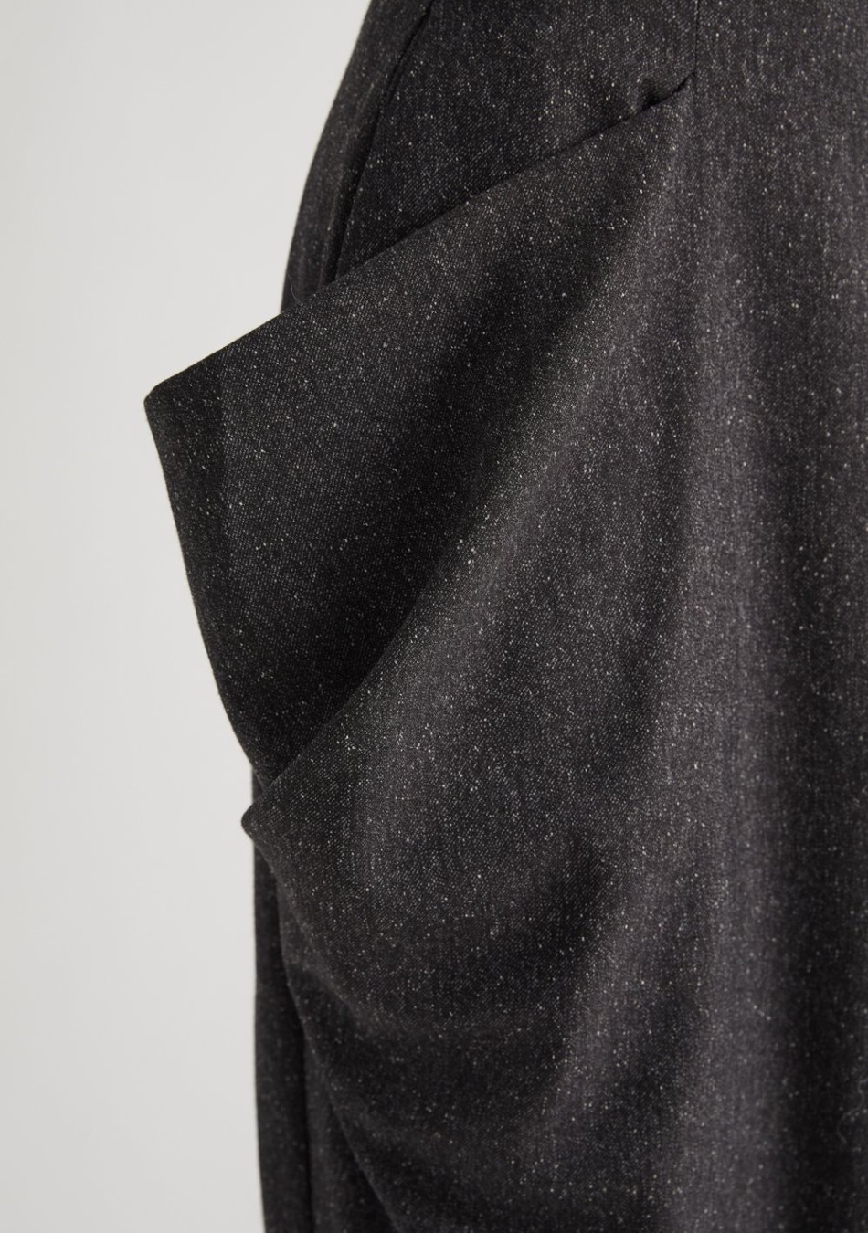 MMEIMEIJ marca de prendas elegantes, femeninas y fabricadas con tejidos de alta calidad que combinan diseño italiano, comodidad