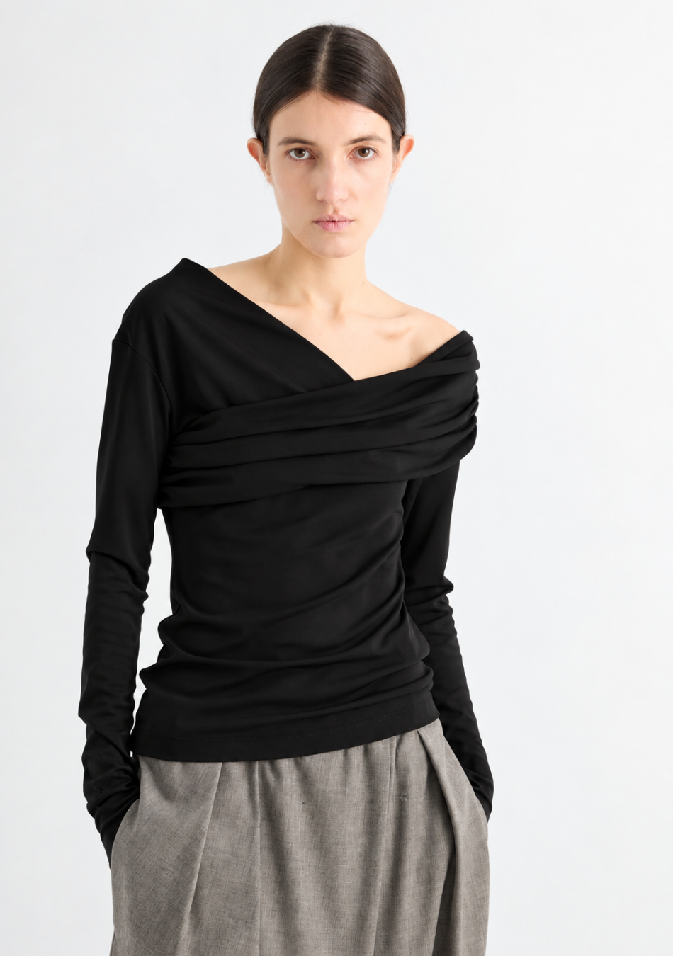 MEI MEIJ marca de prendas elegantes, femeninas y fabricadas con tejidos de alta calidad que combinan diseño italiano, comodidad