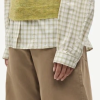 SAMSOE SAMSOE marca de moda escandinava con un diseño contemporáneo y minimalista.