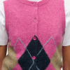 SAMSOE SAMSOE marca de moda escandinava con un diseño contemporáneo y minimalista.