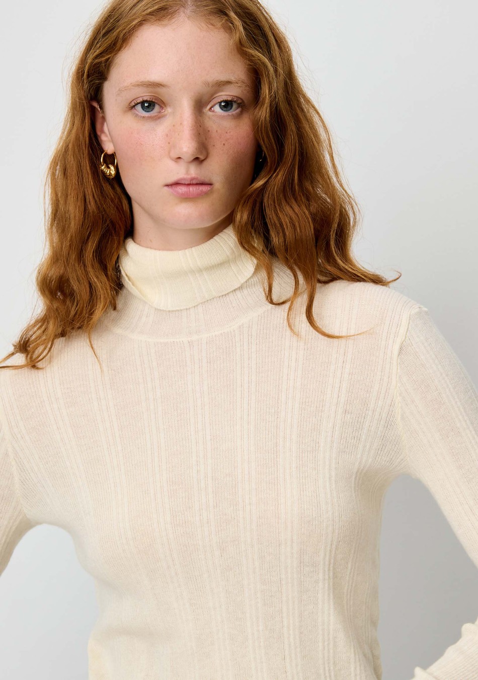 SESSÚN marca francesa de ropa de mujer con un estilo casual, femenino y minimal