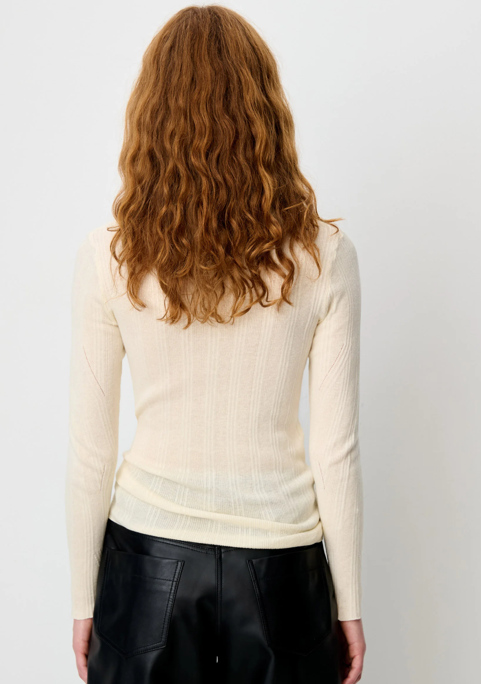 SESSÚN marca francesa de ropa de mujer con un estilo casual, femenino y minimal