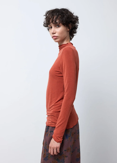 NEIRAMI marca Italiana de mujer sofisticada vanguardista y de estilo muy casual 2
