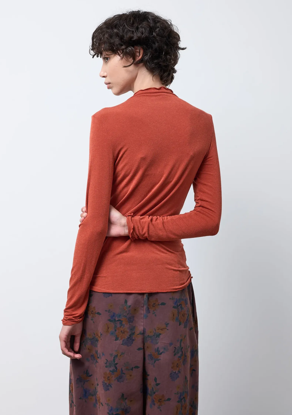 NEIRAMI marca Italiana de mujer sofisticada vanguardista y de estilo muy casual