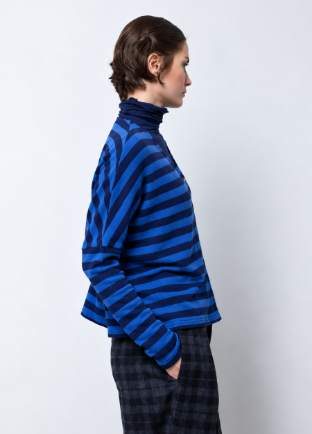 NEIRAMI OPIFICIO marca Italiana de ropa de mujer con un estilo casual vanguardista y conceptual 2