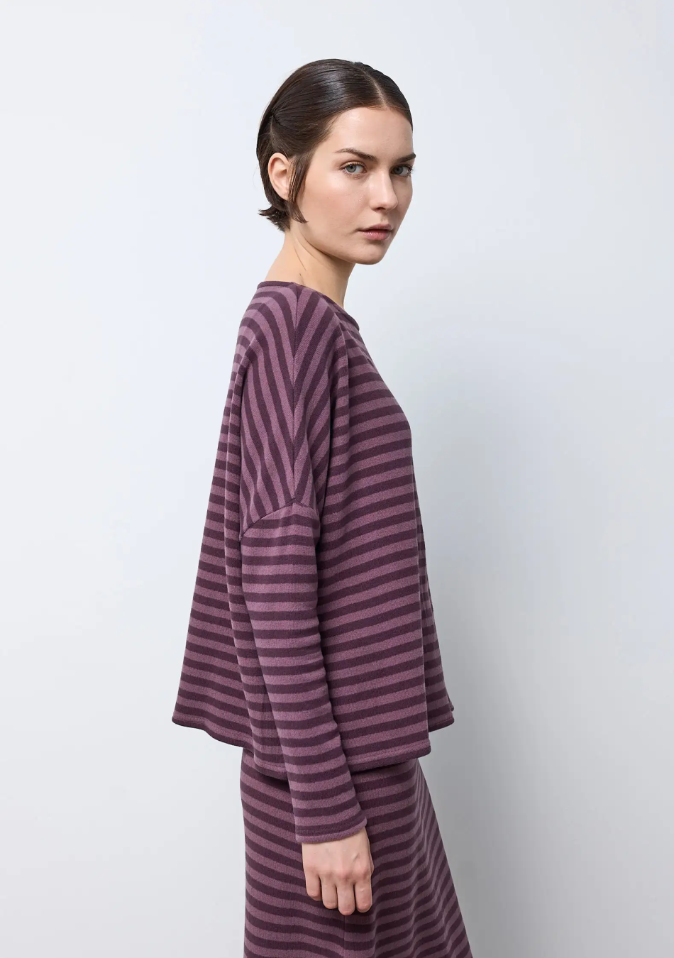 NEIRAMI OPIFICIO marca Italiana de ropa de mujer con un estilo casual vanguardista y conceptual