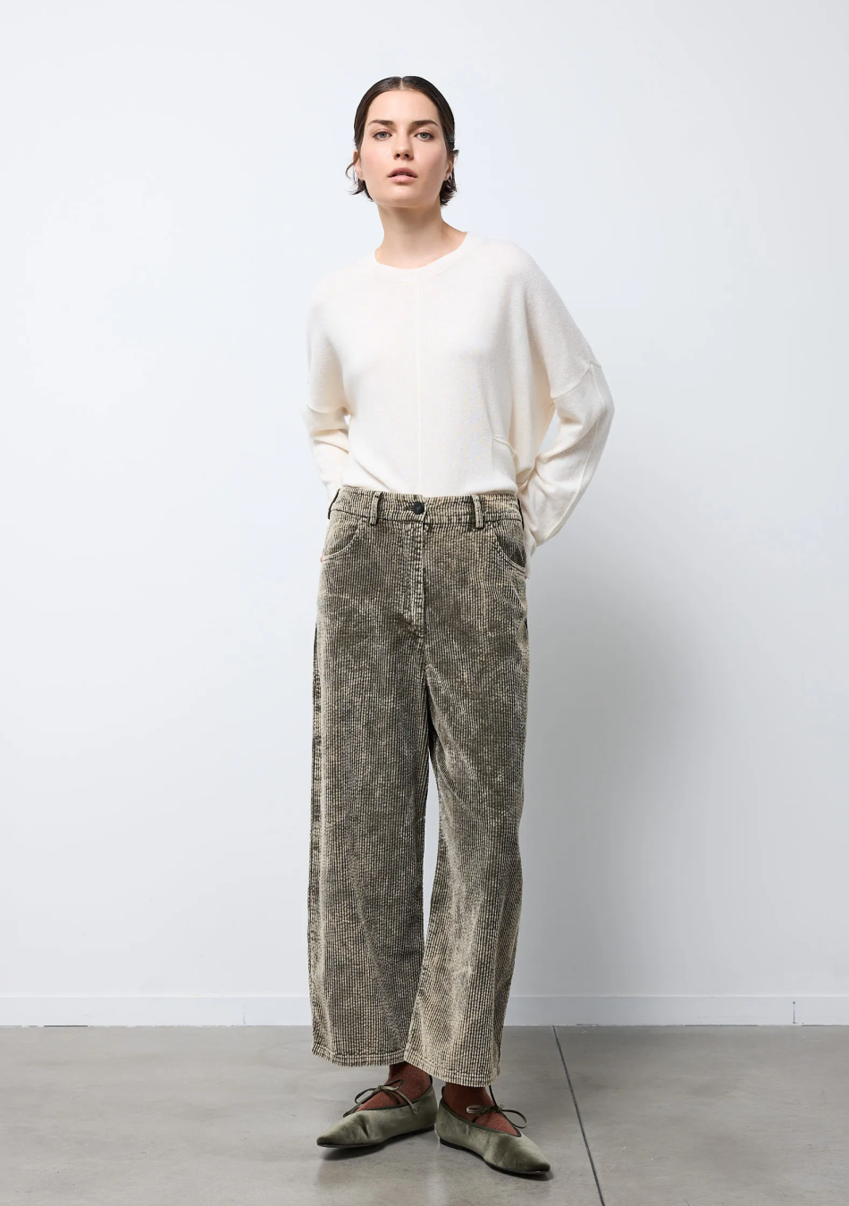 NEIRAMI OPIFICIO marca Italiana de ropa de mujer con un estilo conceptual y vanguardista