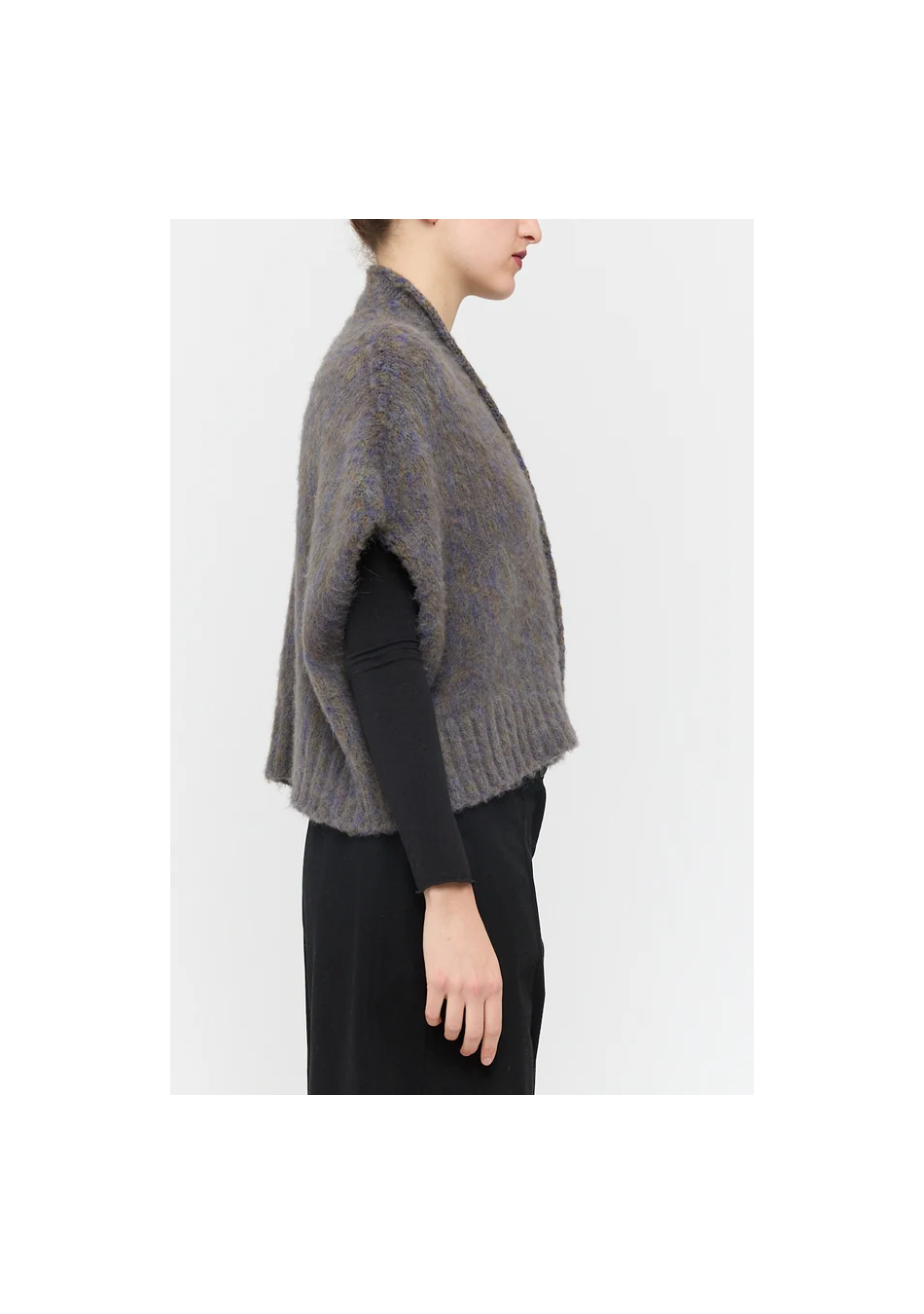NEIRAMI OPIFICIO marca Italiana de ropa de mujer con un estilo conceptual y vanguardista
