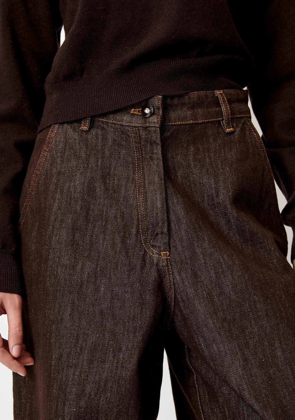 SESSÚN marca francesa de ropa de mujer con un estilo casual, femenino y minimal