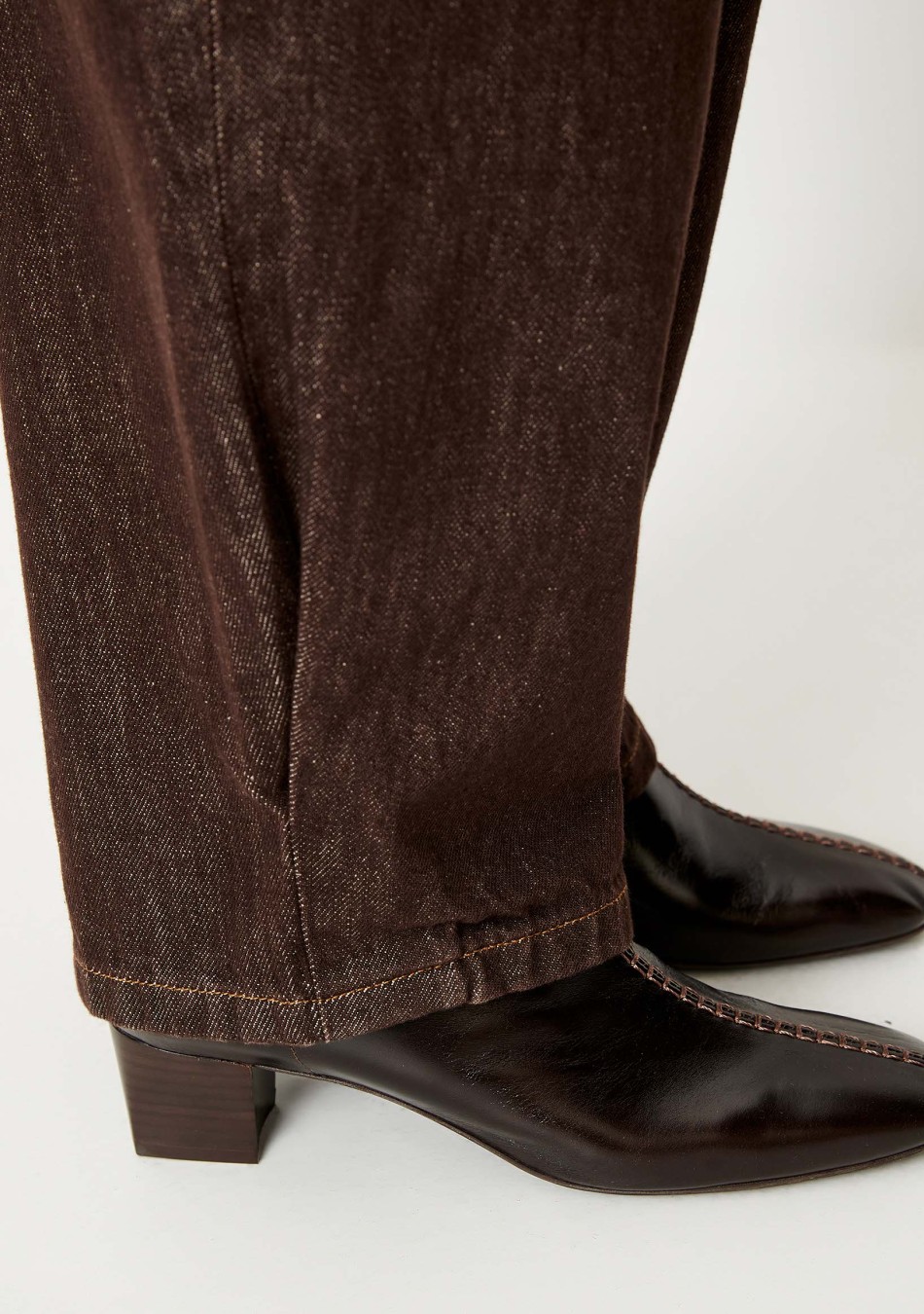 SESSÚN marca francesa de ropa de mujer con un estilo casual, femenino y minimal